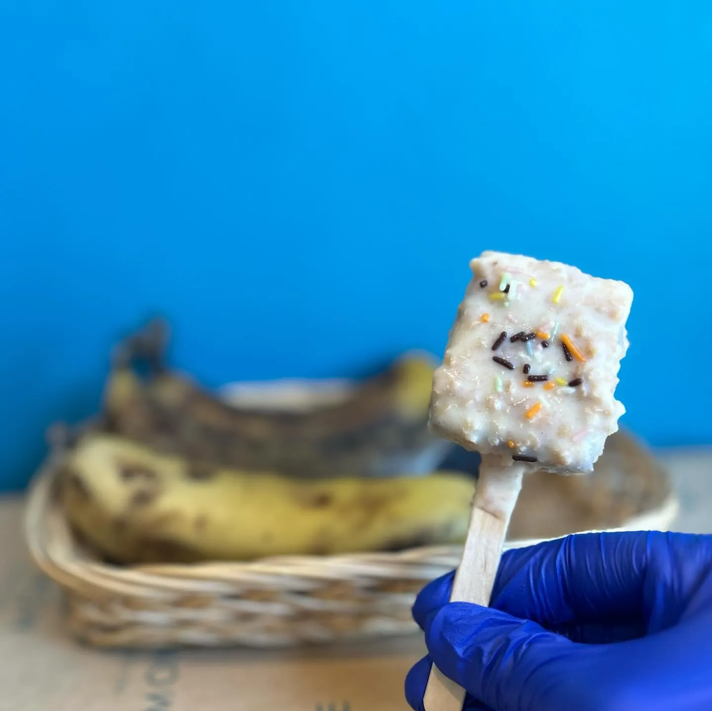 運転しながらでも食べられるまるでアイスなスティックケーキ🍭