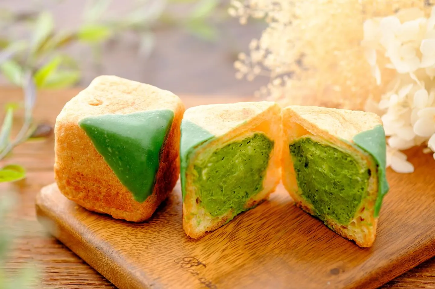 商品紹介　四角いシュークリーム